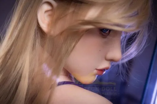 Blondi 162cm silicone doll C-Cup - Image 7