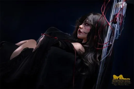 Eileen 167cm Silikonpuppe