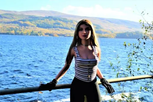 Hellen Lake 155cm Muneca Amor - Image 9