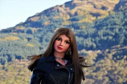 Hellen Park 155cm krleksdocka - Image 11