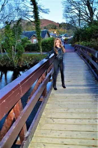 Hellen Park 155cm Muneca Amor - Image 3