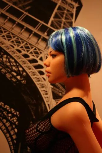 INCRIDIDOLL EMANUELLE MODELO BSICO - Image 7