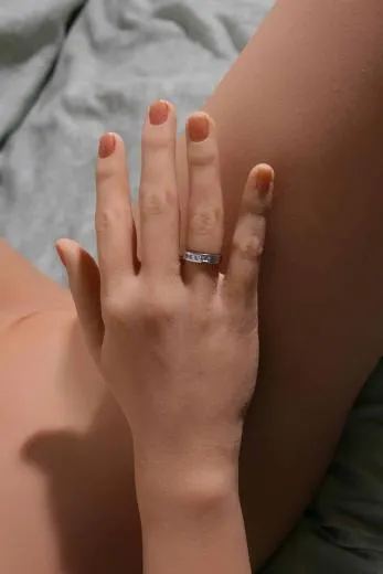 INCRIDIDOLL VALLERIE MODLE STANDARD - Image 2