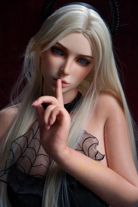 Kelly 164cm Silikonpuppe