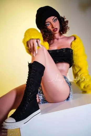 Love Doll Uta - Image 2