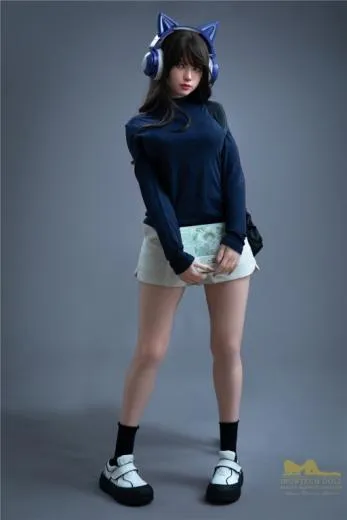 Misa 166cm silicone doll - Image 2