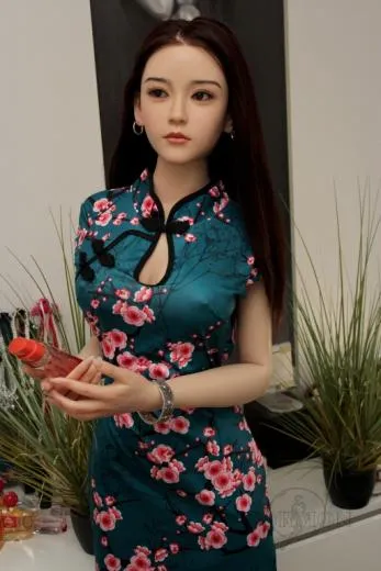 Poupe d'amour Xiu-165cm - Image 14