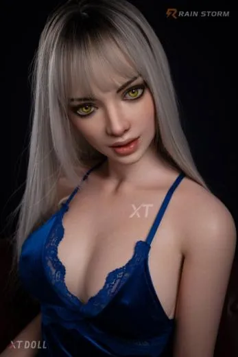 XT-DOLL Phoebe 164 cm - Image 3