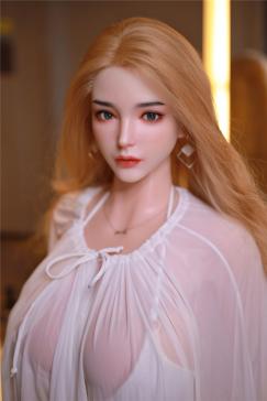 Nana 162 cm