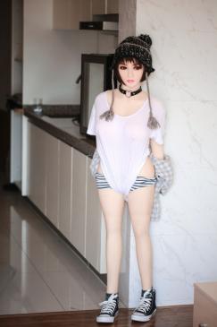 EBL-DOLL RIVA 138CM